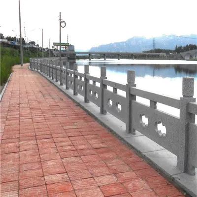ราวบันไดสะพานหินแกรนิตสีเทา